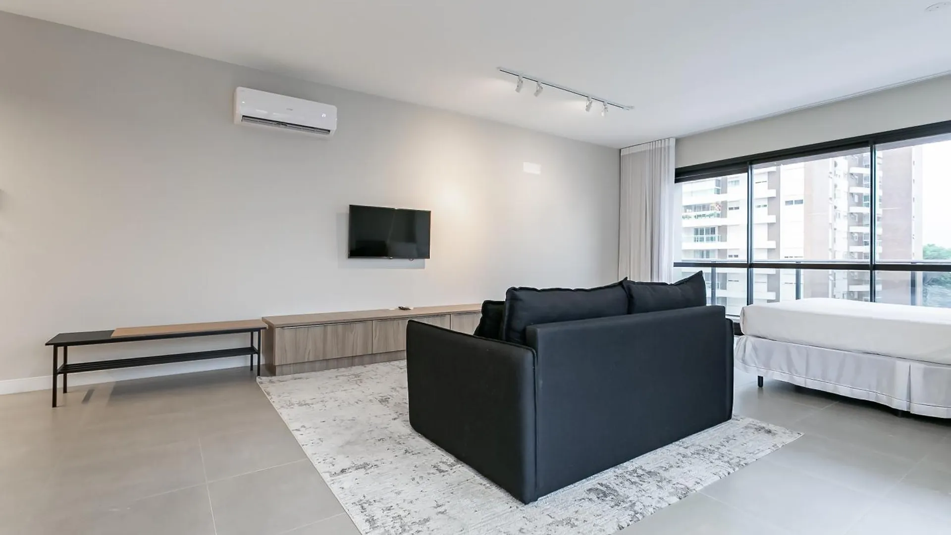 Studios Tower - Predio Com Piscina E Estacionamento Florianópolis 아파트