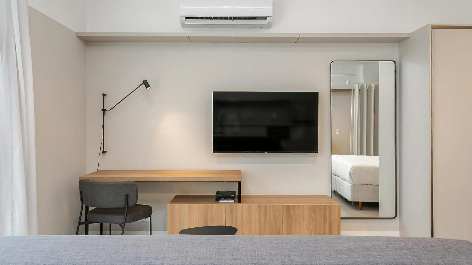 Studios Tower - Predio Com Piscina E Estacionamento Florianopolis Brazil