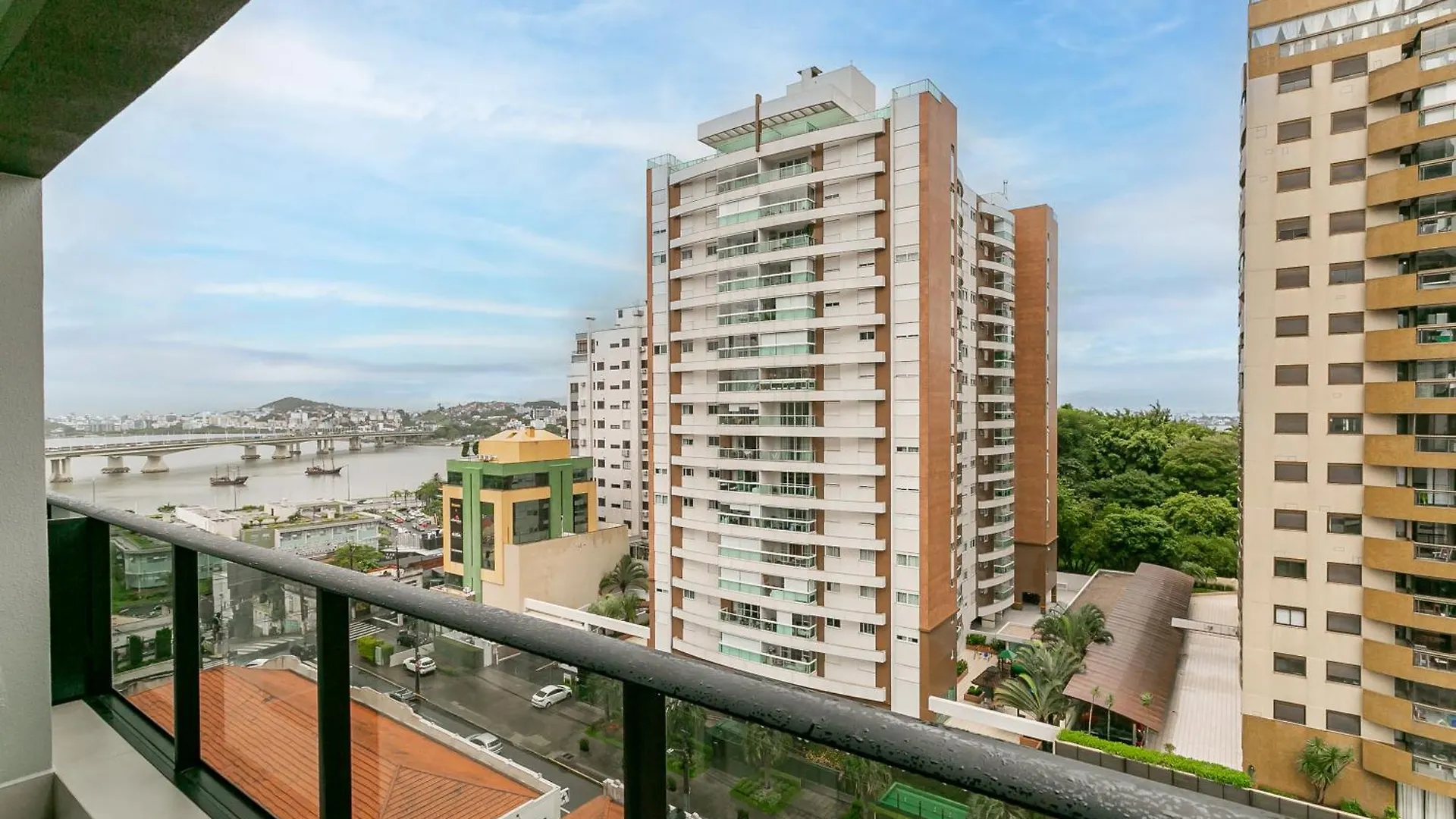 Apartamento Studios Tower - Predio Com Piscina E Estacionamento Florianópolis Brasil
