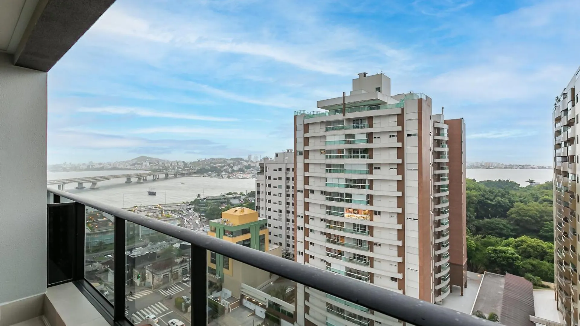 Apartamento Studios Tower - Predio Com Piscina E Estacionamento Florianópolis Brasil